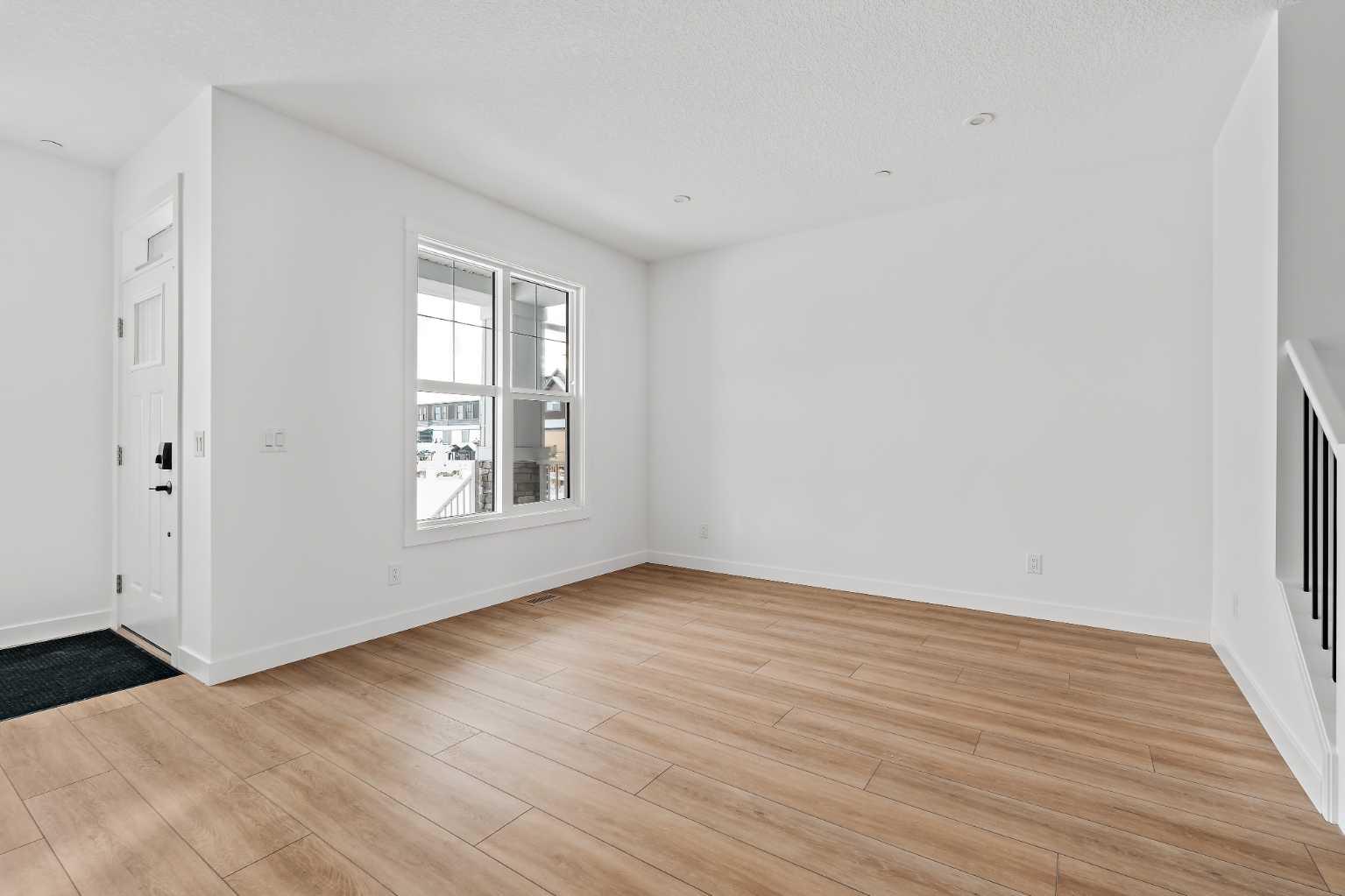 15 Herron Walk NE