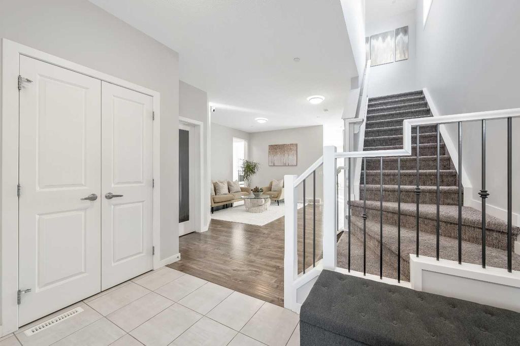 Photo of 240 Lucas Crescent NW, Calgary, AB T3P 1M8 (MLS # A2267795)