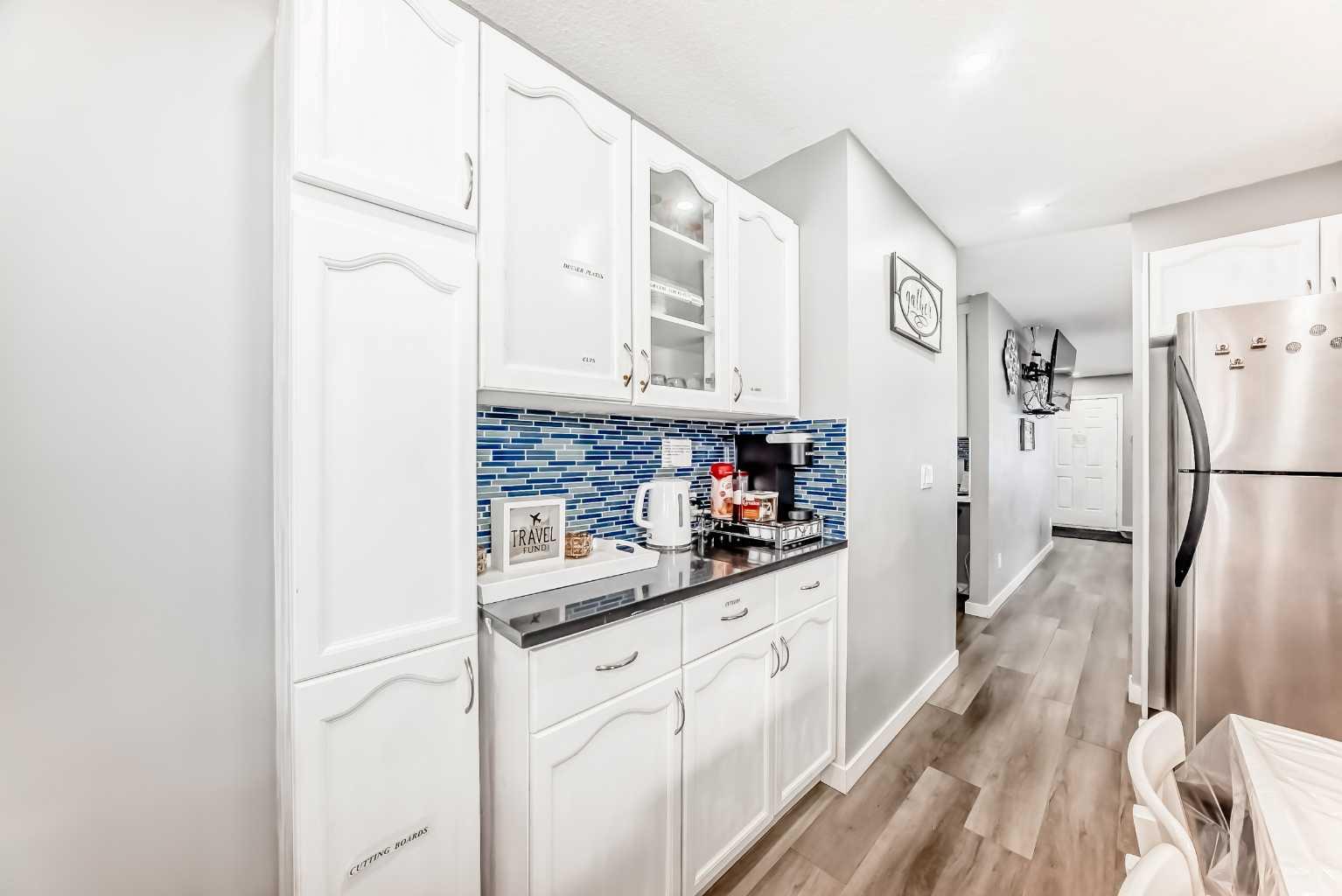 240 Applewood Drive SE