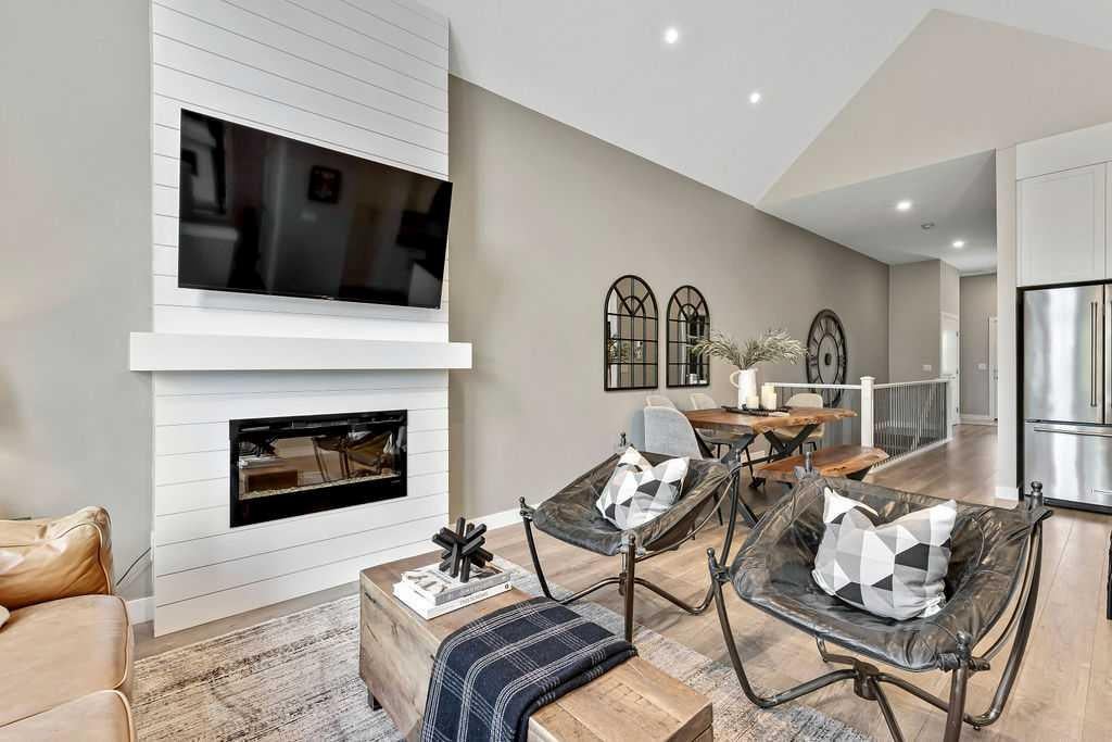 70 D'arcy Boulevard