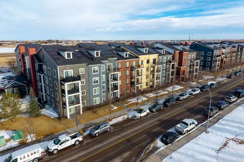 Photo of 755 Copperpond Boulevard SE #5105, Calgary, AB T2Z 4R2 (MLS # A2289892)