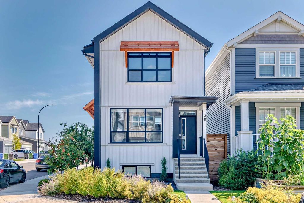 Photo of 38 Lavender Road SE, Calgary, AB T3S 0C4 (MLS # A2283629)