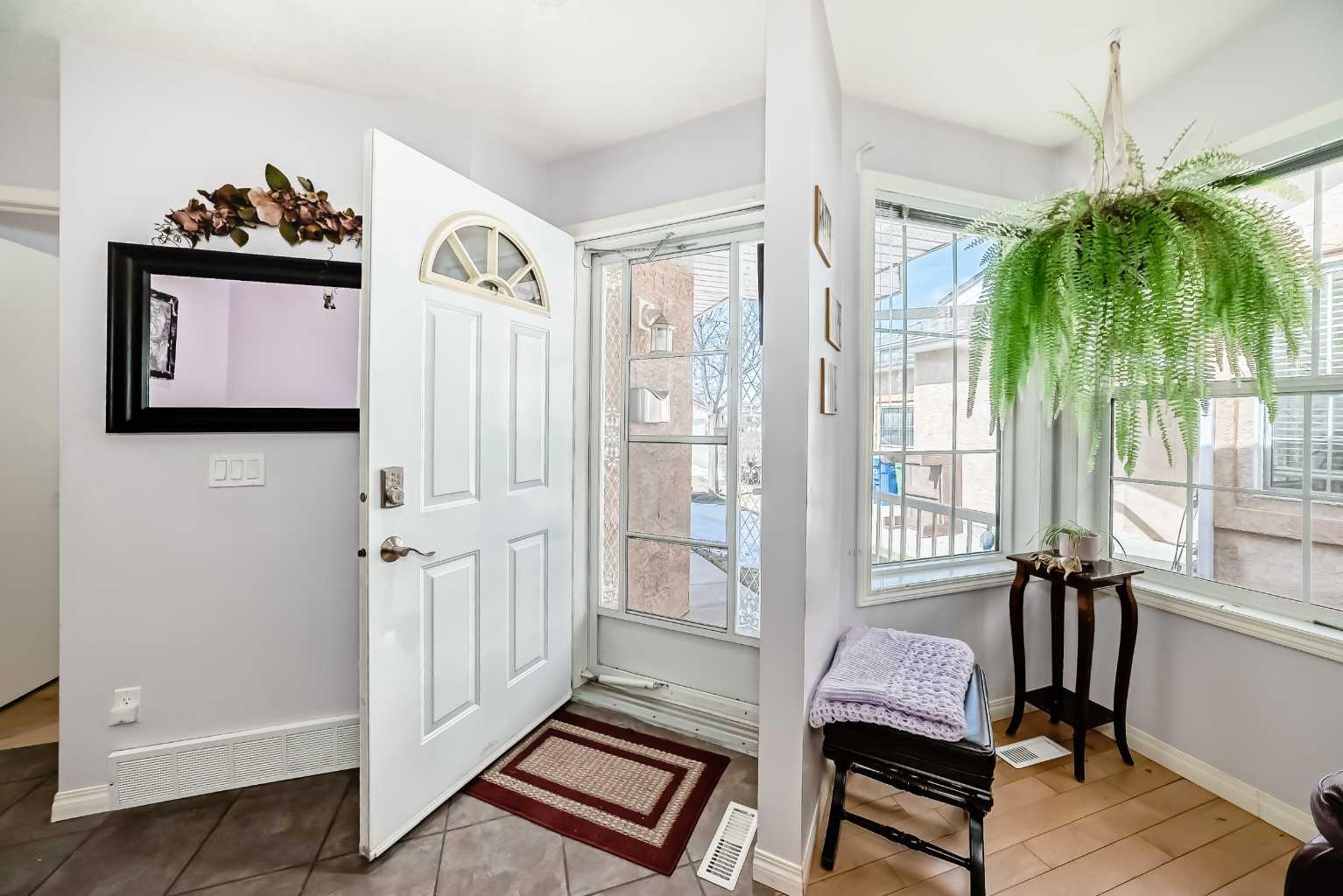 337 Harvest Lake Green NE