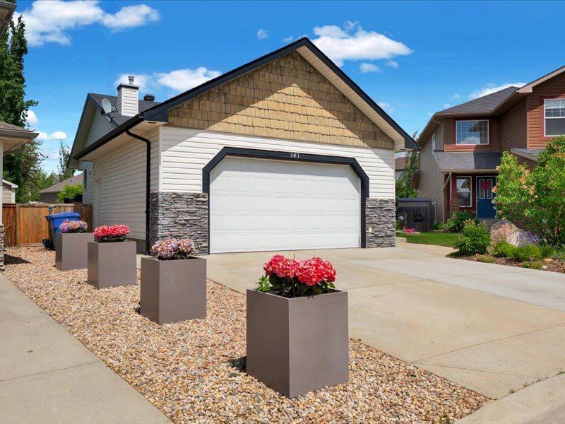 147 Cove Place