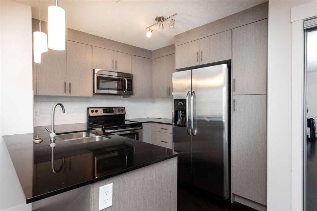 240 Skyview Ranch Road NE 2203