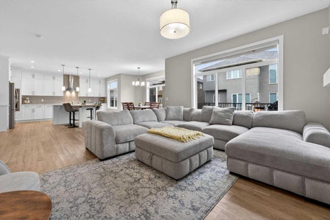 Photo of 109 Kinniburgh Cove, Chestermere, AB T1X 0Y6 (MLS # A2317356)