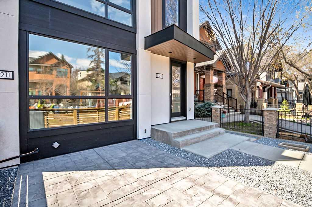 211 11 Street NW 1