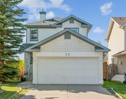 Photo of 73 Rocky Ridge Heath NW, Calgary, AB T3G 4Z7 (MLS # A2260611)
