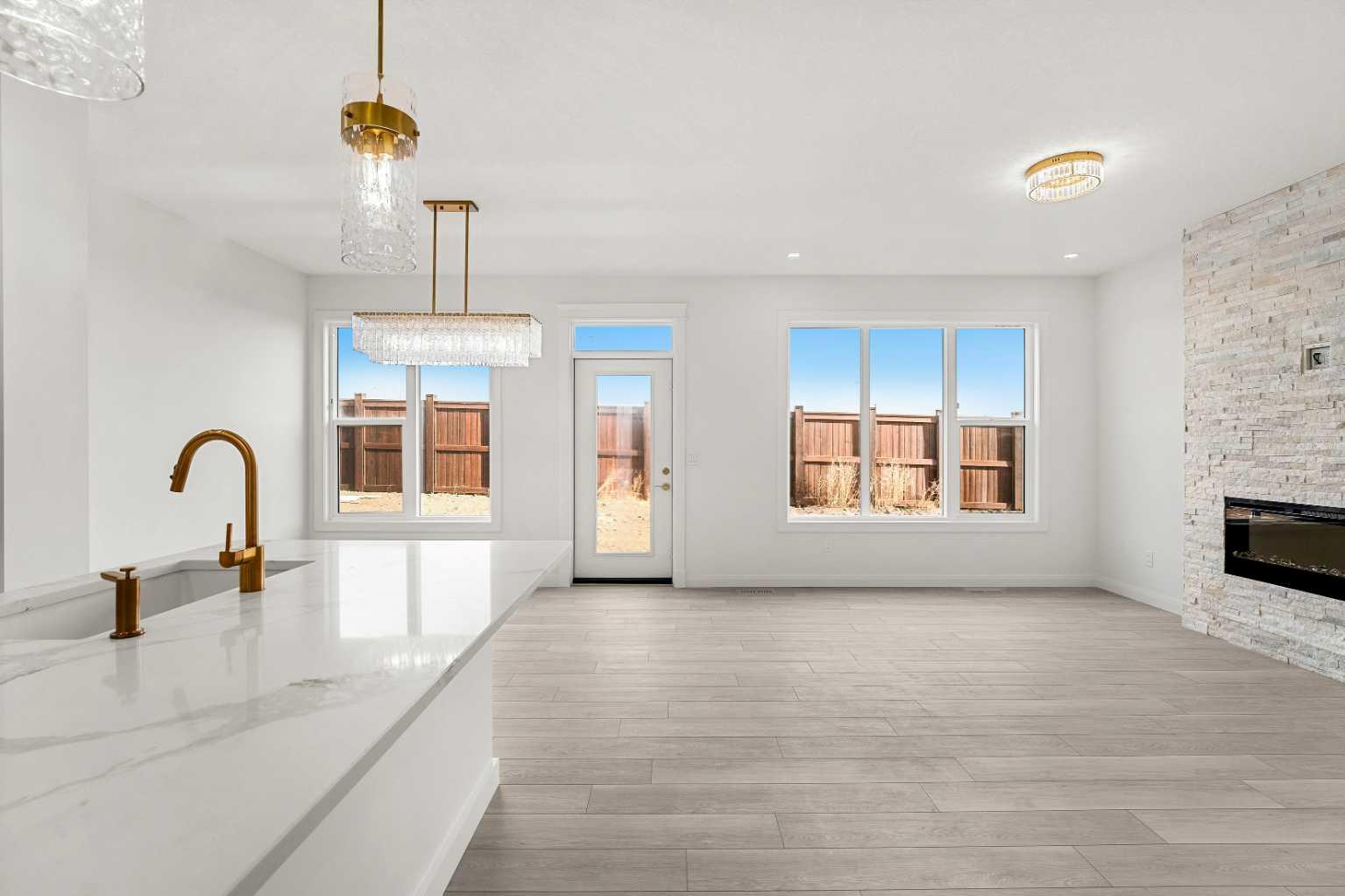 94 Cornerbrook Crescent NE