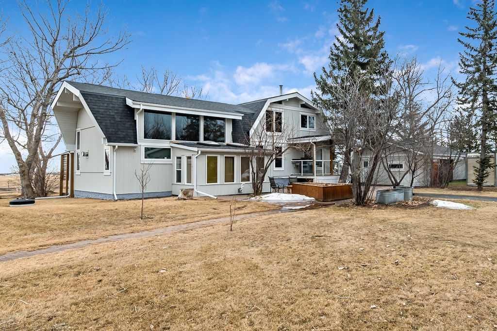 Photo of 253043 Range Road 280, Rural Rocky View County, AB T1Z 0E3 (MLS # A2293825)