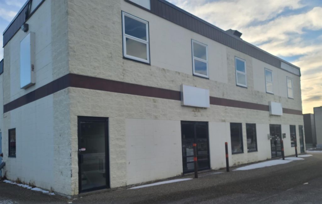 Photo of 9801 97 Avenue, Peace River, AB T8S 1H6 (MLS # A2294168)
