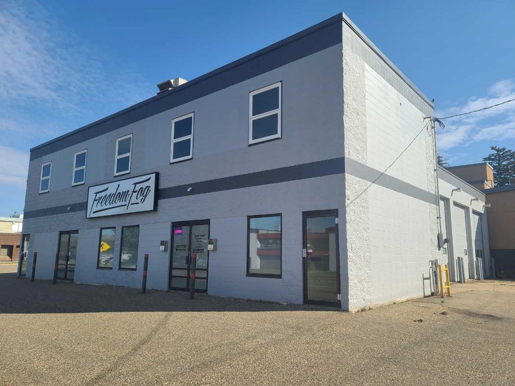 Photo of 9801 97 Avenue, Peace River, AB T8S 1H6 (MLS # A2294168)