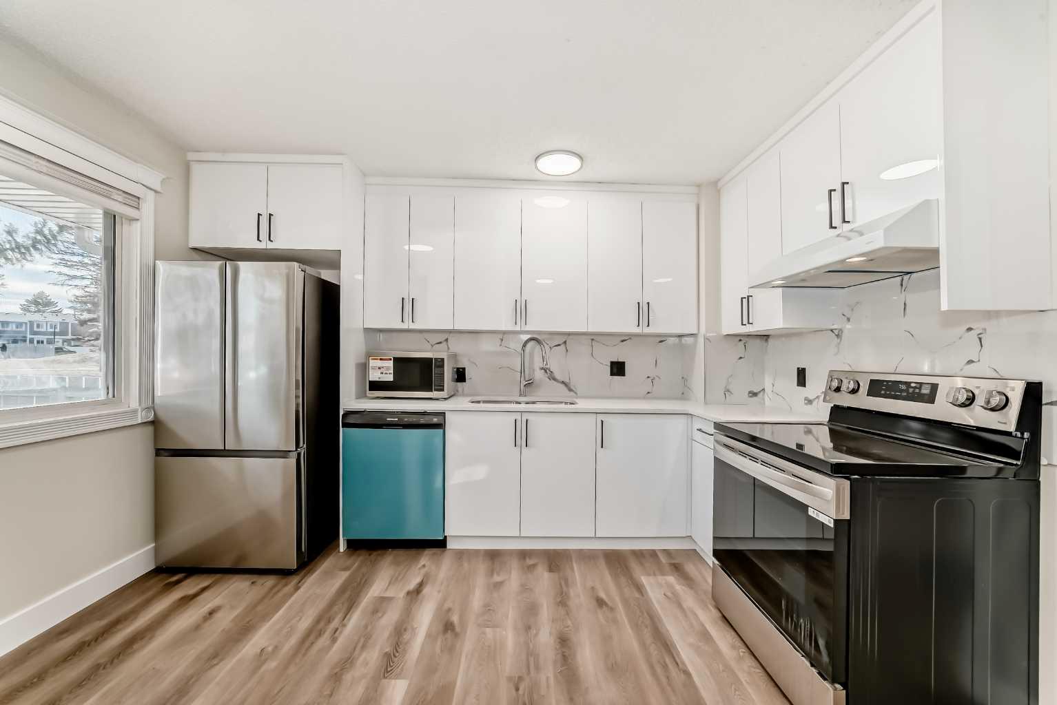312 Georgian Villas NE