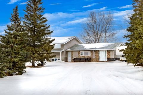 119016 273 Avenue E Rural Foothills County AB T1S 4G3