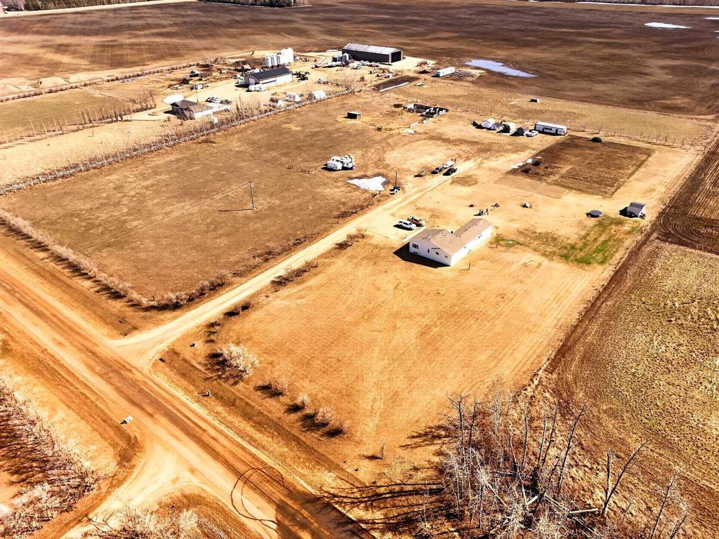 Photo of 15137 TWP 1052, Rural Mackenzie County, AB T0H 2H0 (MLS # A2308023)