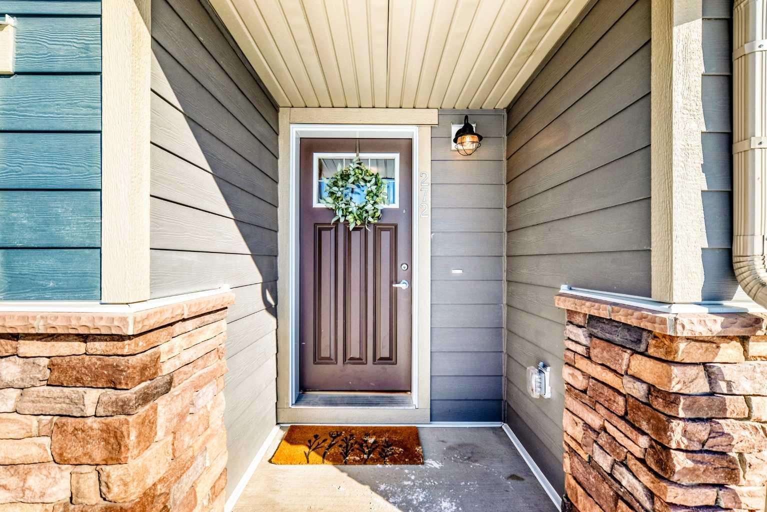 272 Cranbrook Square SE