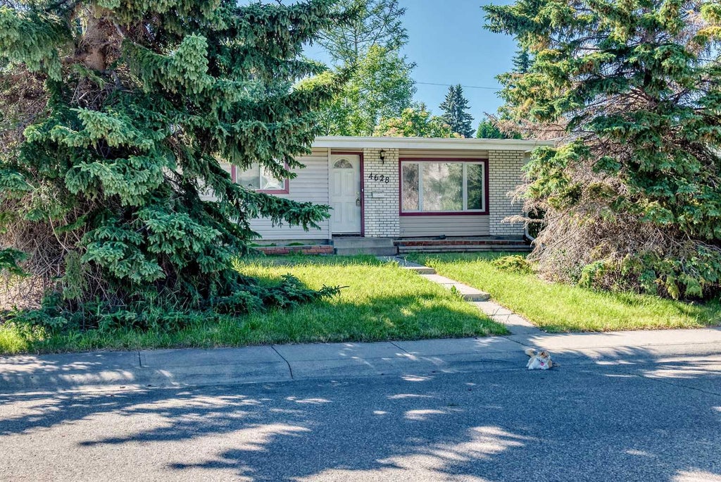 Photo of 4628 Verona Drive NW, Calgary, AB T3A 0P4 (MLS # A2329648)