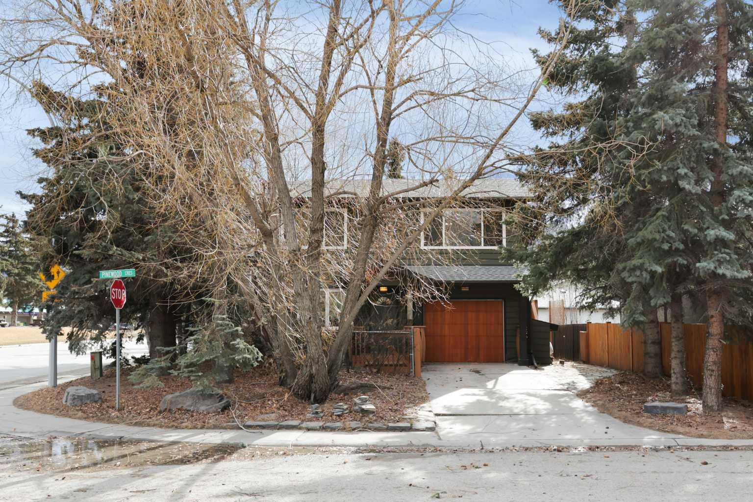 1 Pinewood Crescent