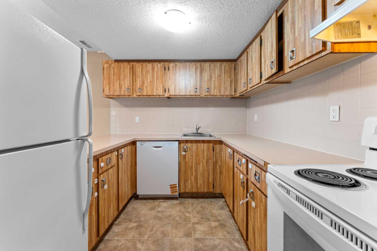 2200 Woodview Drive SW 1202