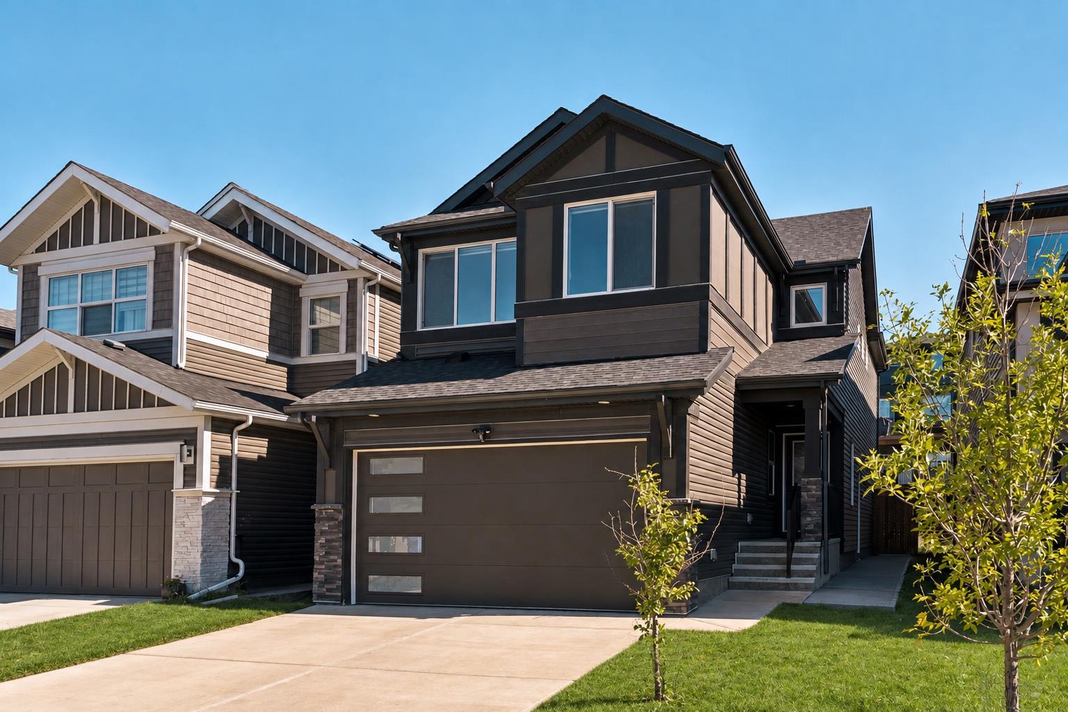 312 Lucas Way NW