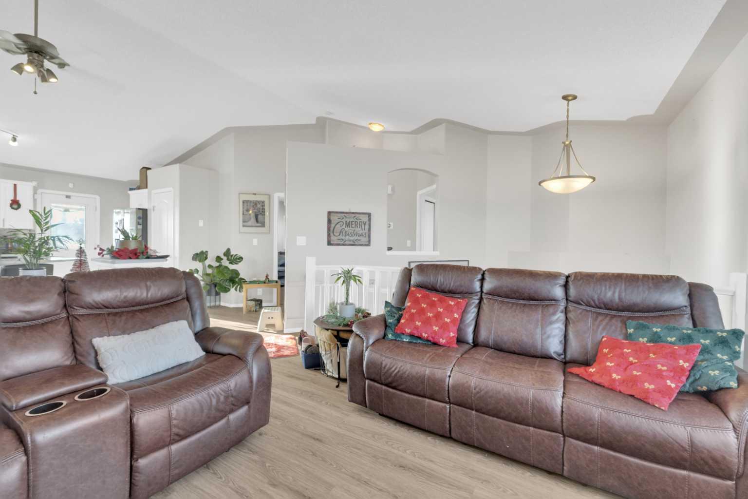 95 Jennings Crescent