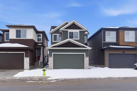 Photo of 358 Corner Glen Way NE, Calgary, AB T3N 2P1 (MLS # A2299832)