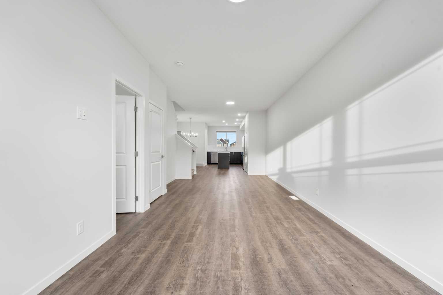 428 Tekarra Drive NW