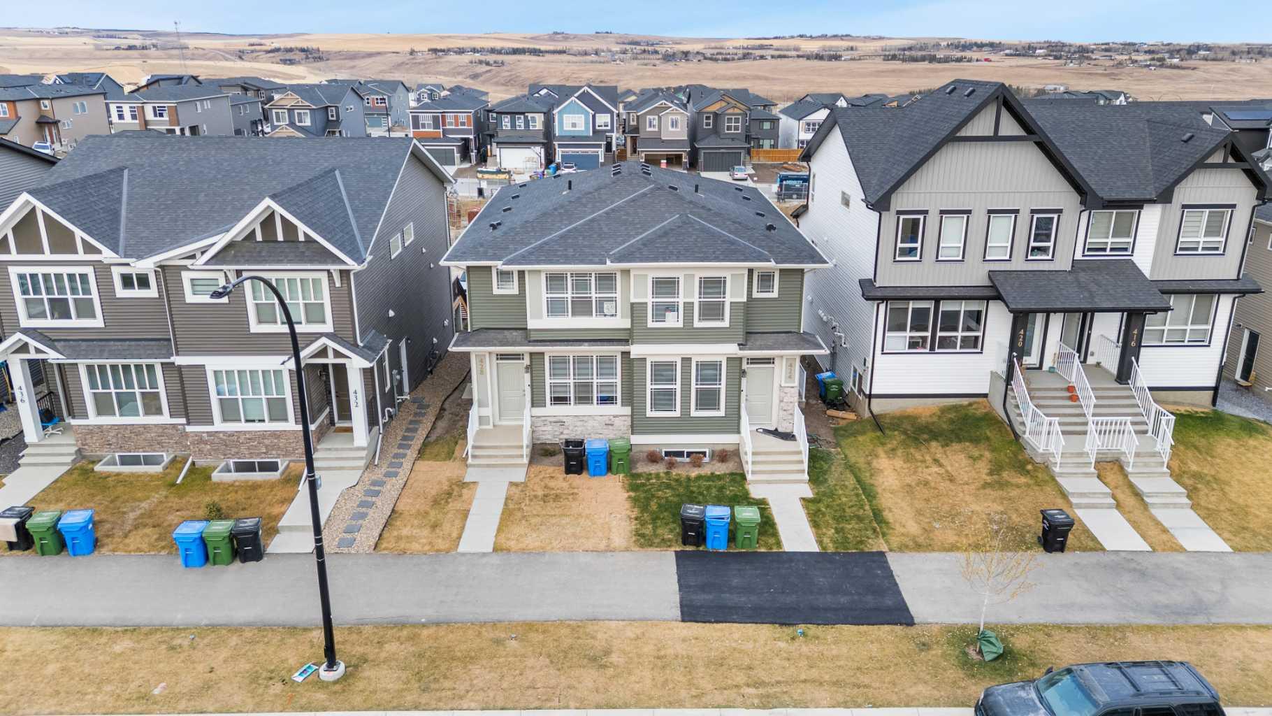 428 Tekarra Drive NW