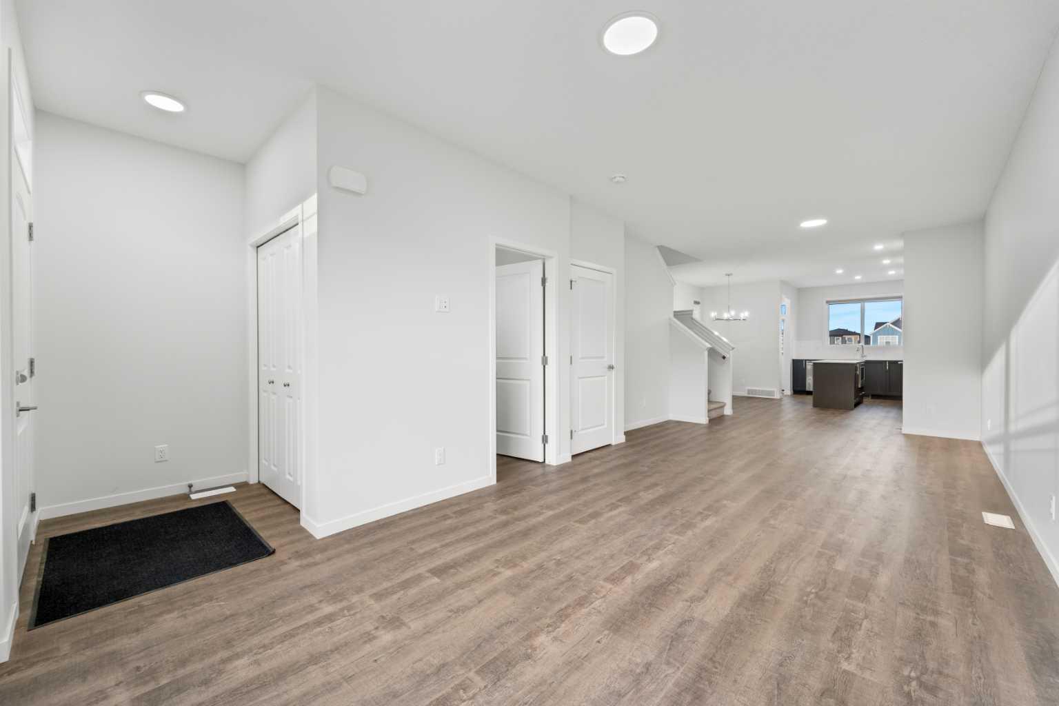 428 Tekarra Drive NW