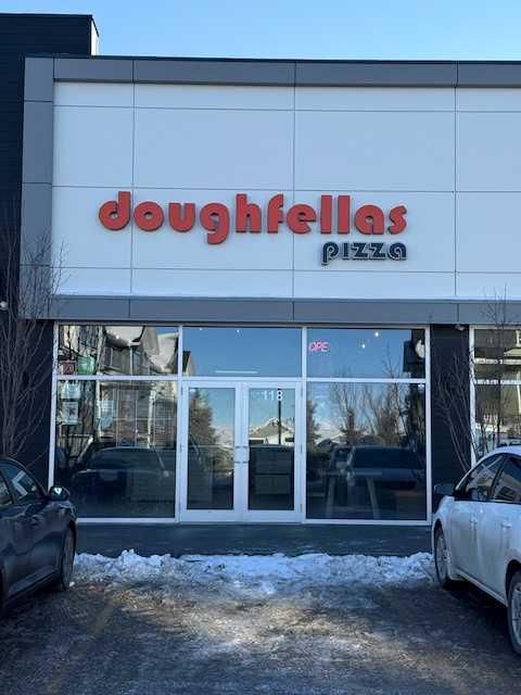 30 Crestridge Common SW 118 Calgary AB T3B 6K2