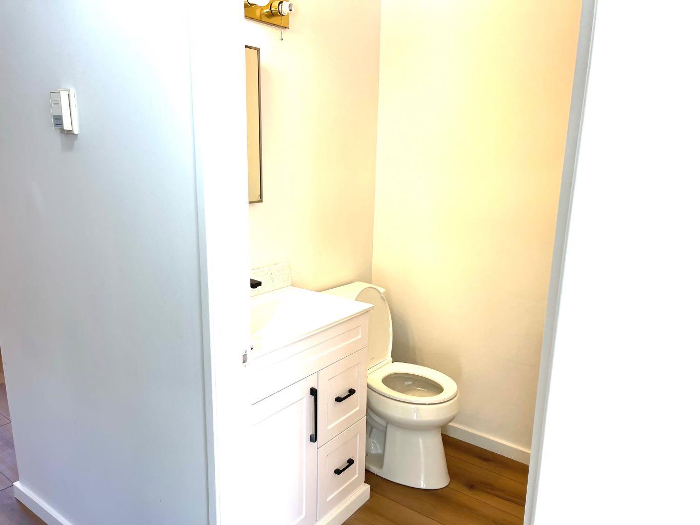 2319 56 Street NE 23