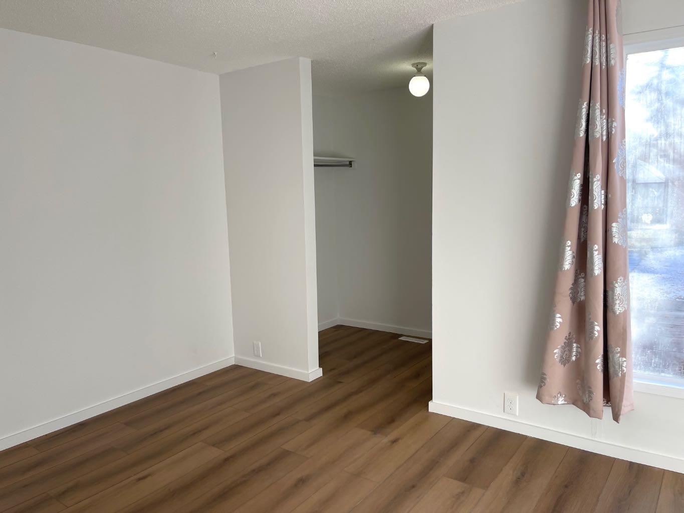 2319 56 Street NE 23