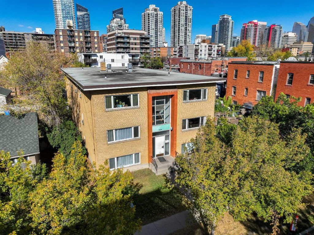 Photo of 1216 15 Avenue SW, Calgary, AB T3C 0X5 (MLS # A2261454)