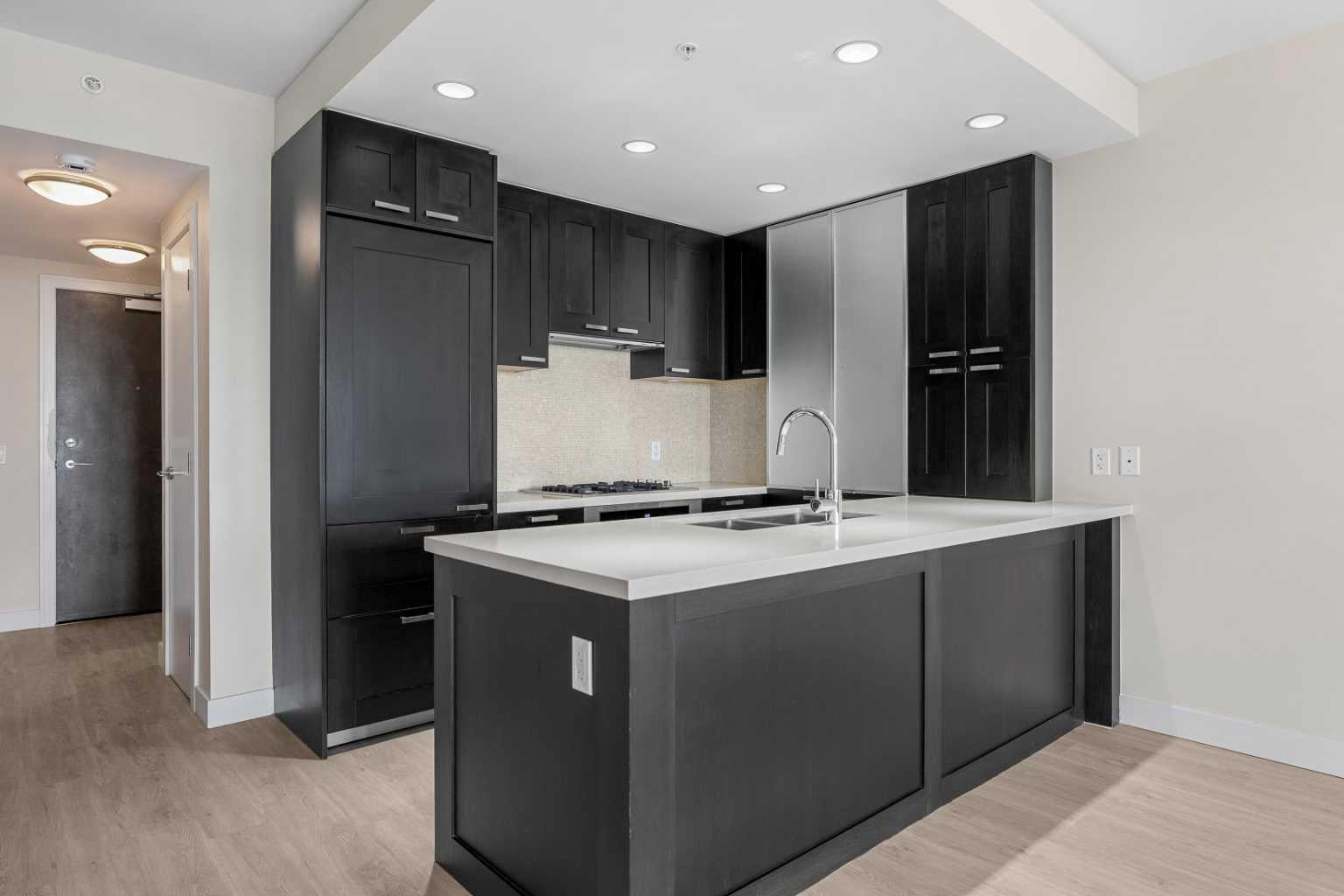 222 Riverfront Avenue SW 1712