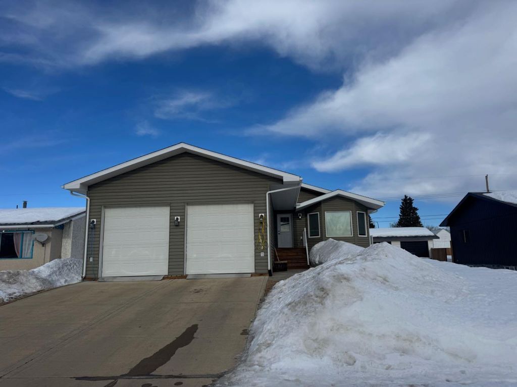 Photo of 11404 105 Avenue, Fairview, AB T0H 1L0 (MLS # A2285581)