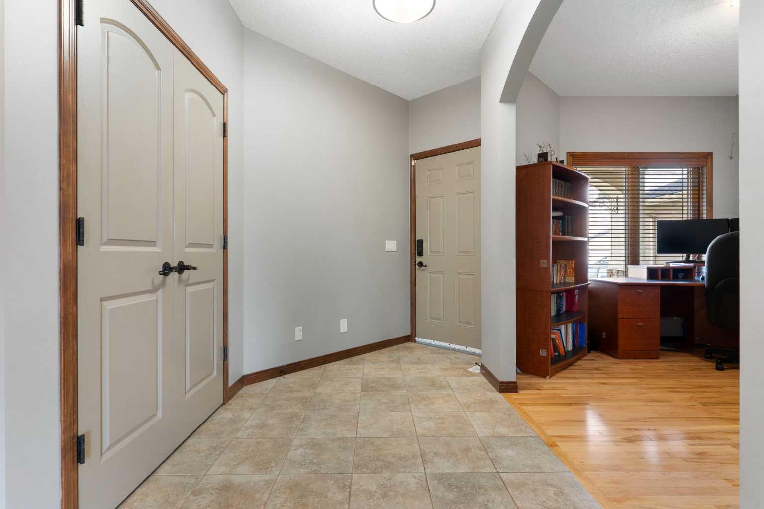 183 Sunset Close