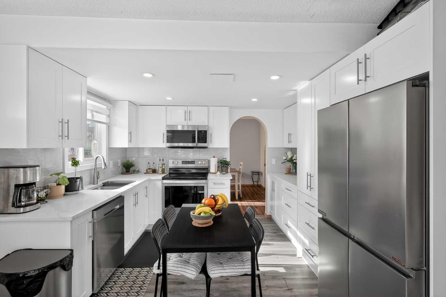 247 Templewood Road NE