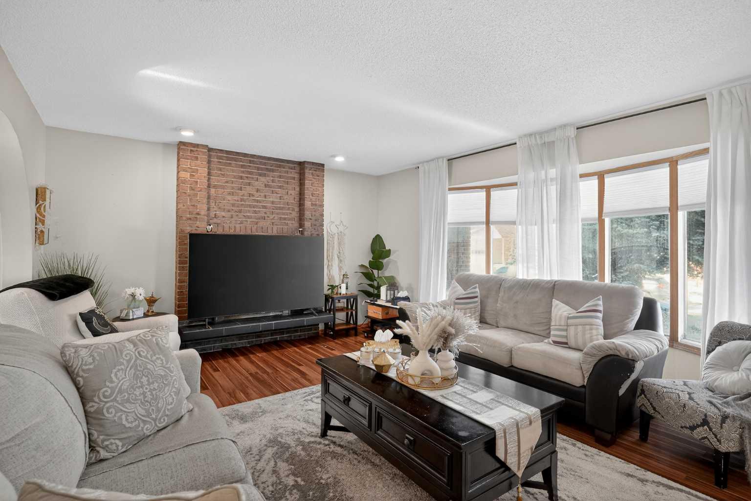 247 Templewood Road NE