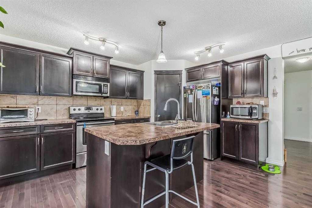 107 Kincora Glen Road NW