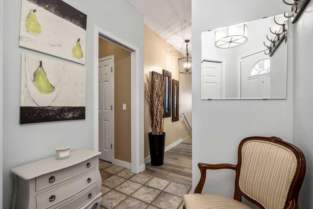 30 Prominence View SW