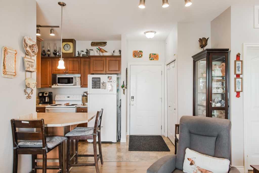 9225 Lakeland Drive 404