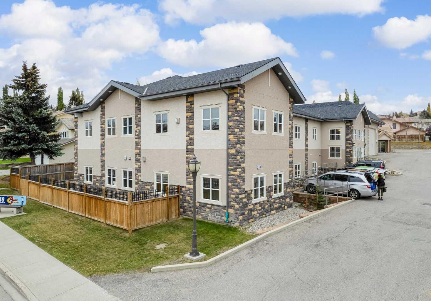 2107 Sirocco Drive SW 200