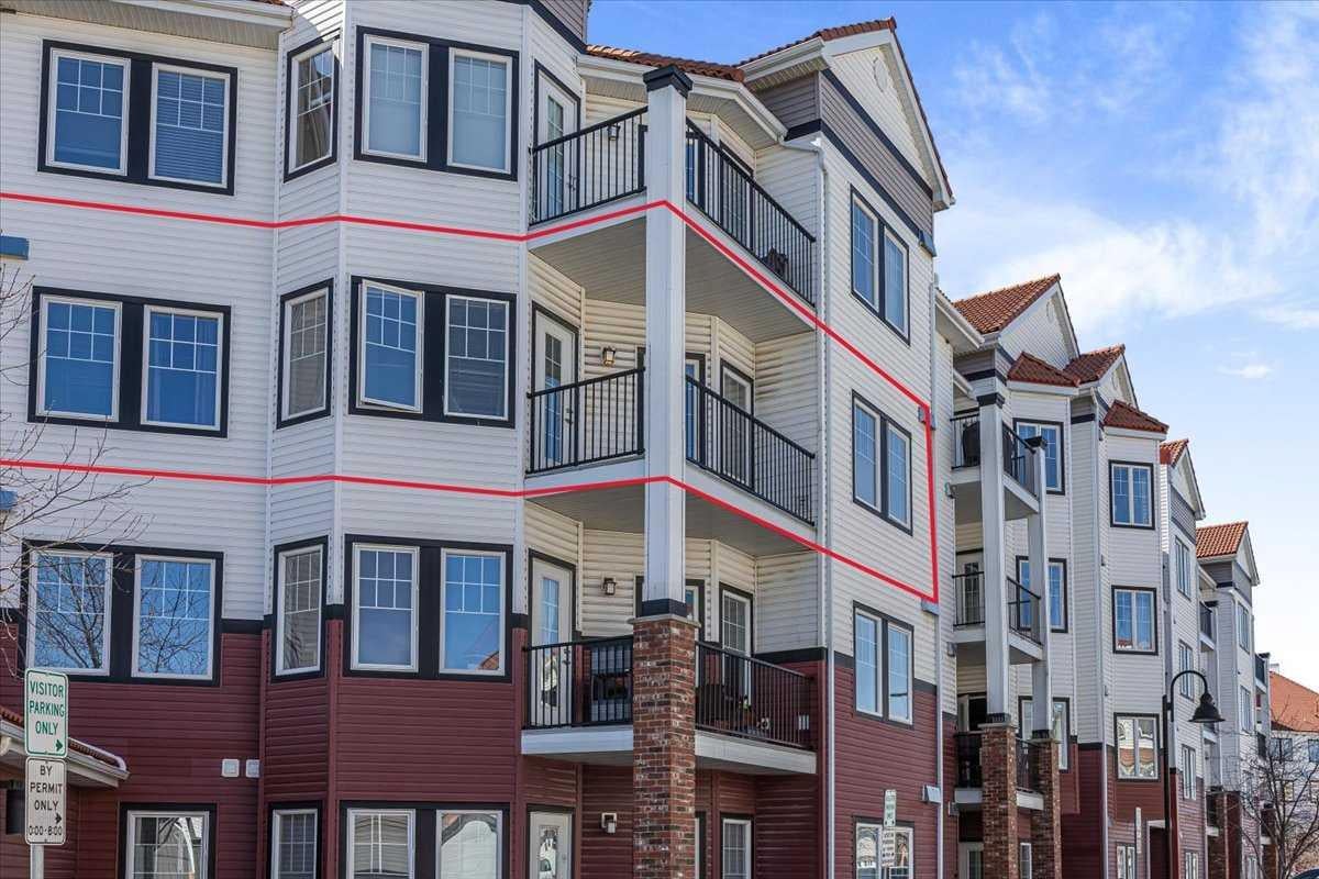 30 Royal Oak Plaza NW 326