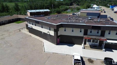 504 & 506 Main Street Manning AB T0H 2M0