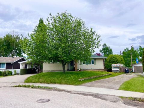 Photo of 115 Poboktan Road, Hinton, AB T7V 1G6 (MLS # A2318205)