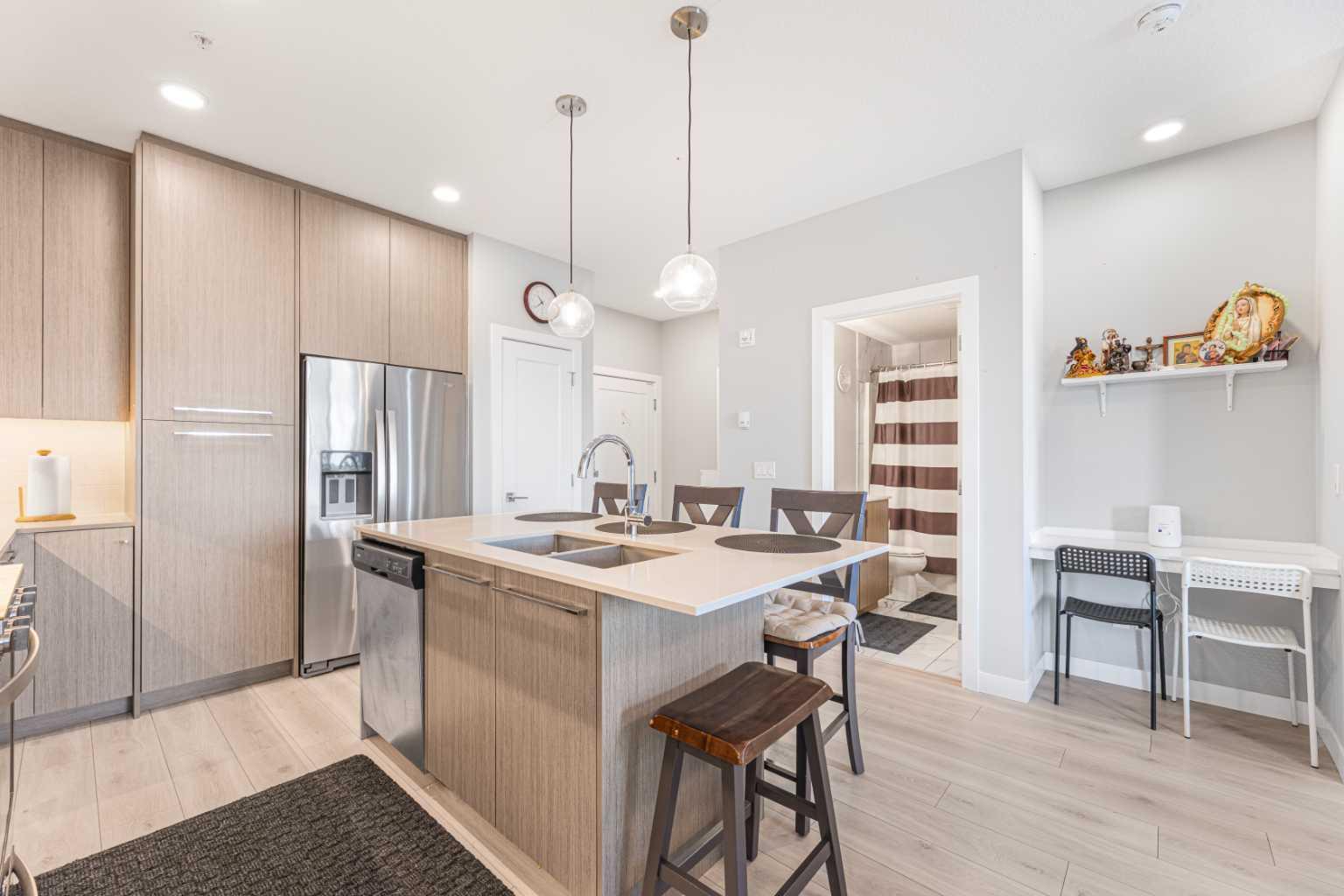 76 Cornerstone Passage NE 2126