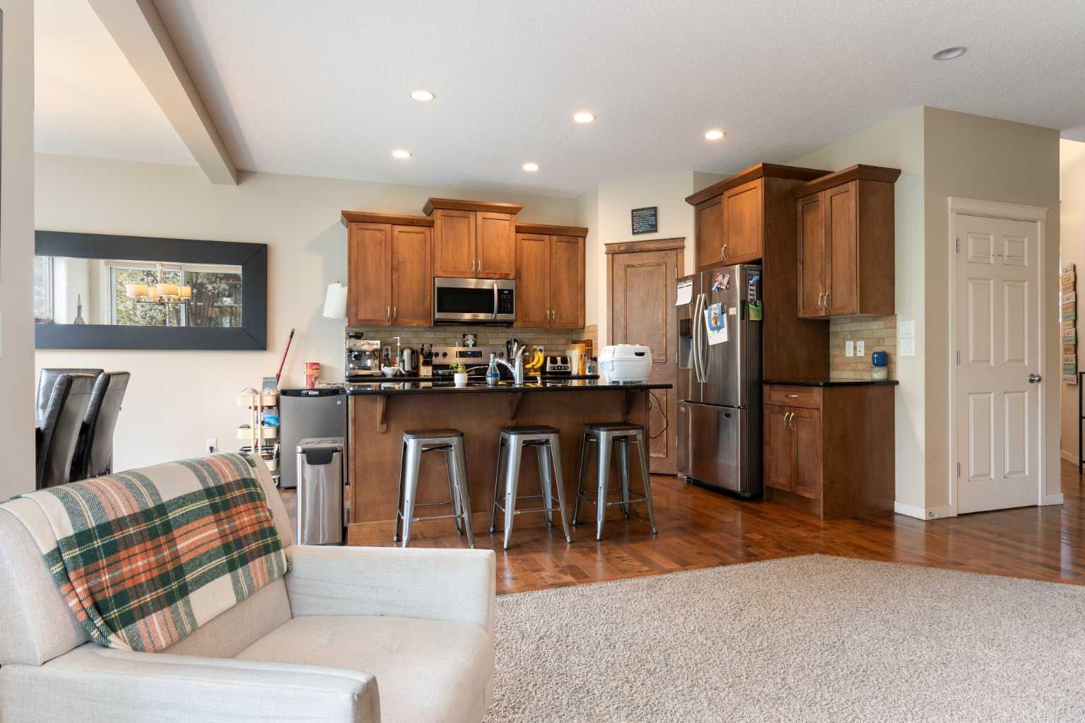 77 Auburn Glen Common SE