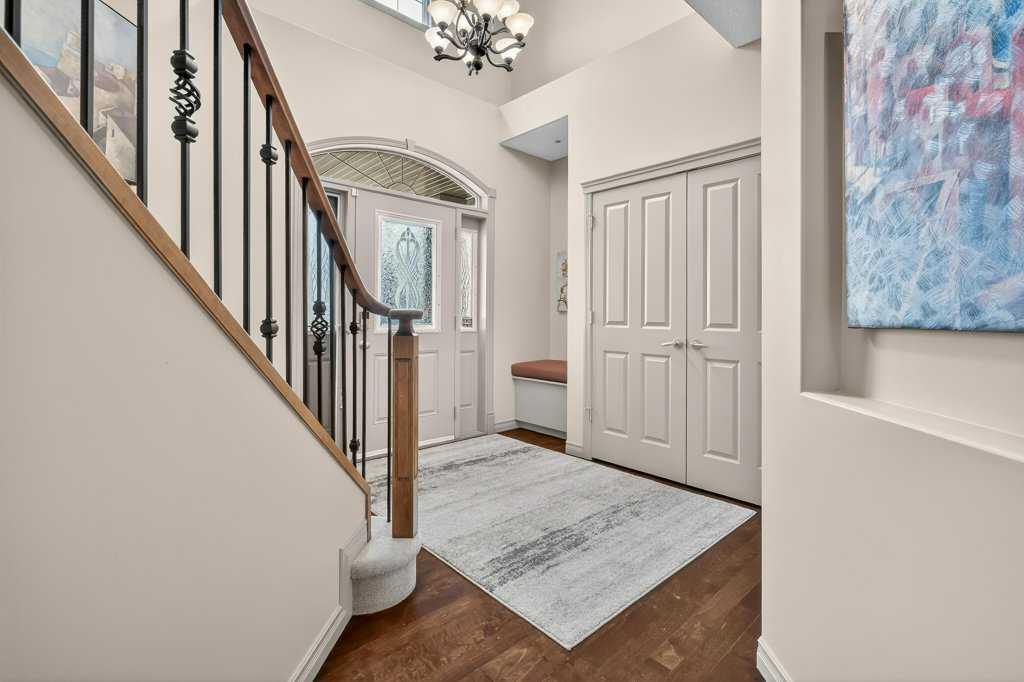 203 Crystal Green Point