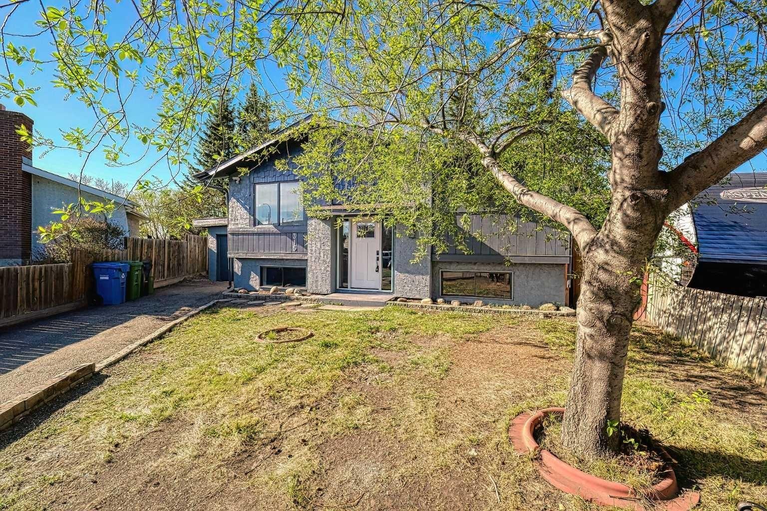 315 Abadan Place NE