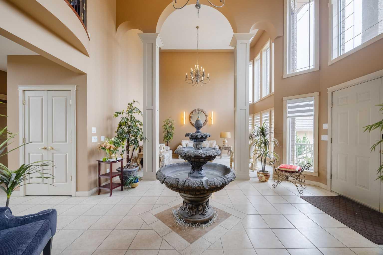 99 Arbour Vista Road NW